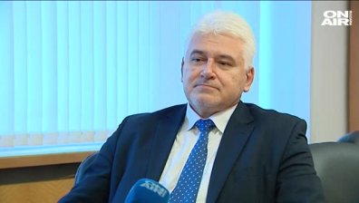 ГЕРБ може да промени Конституцията заради приватизацията, но...