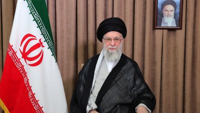 Али Хаменей към Доналд Тръмп: Иран няма да се предаде