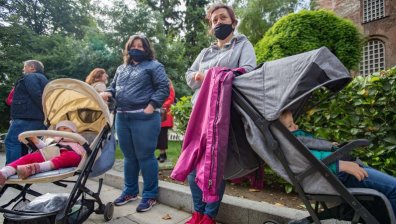 Отложеното първо класиране за детските градини изкарва родители пред СО