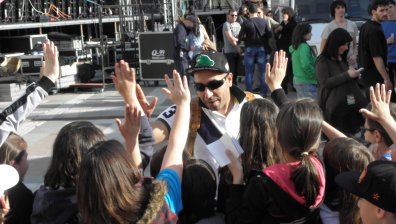 100 Кила помага на момиче да се приближи към мечтата си - полет в Космоса