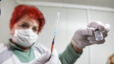 След преговорите по тема "Здравеопазване" - ще има ли задължителна ваксинация срещу Ковид-19?