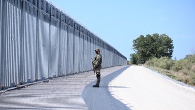 Изграждат 35-километрова ограда на гръцко-турската граница