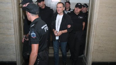 "На 67 г. не е лесно в ареста": Готвят ли ново задържане за Божков?