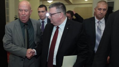 Парламентът избра Цацаров за председател на КПКОНПИ