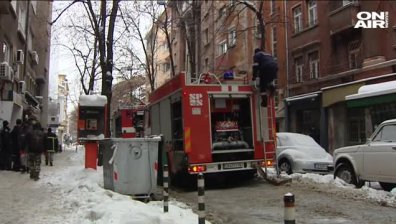 Пожар горя в стара сграда в София