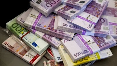 1 млн. евро отмъкнаха банкови обирджии в Сърбия   