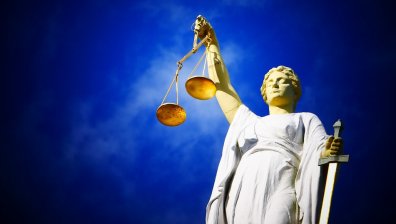 Кметът на Несебър и още трима от обвинените остават в ареста