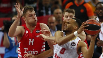 "Олимпиакос" е на финал на Евролигата, Везенков пак беше най-полезен играч