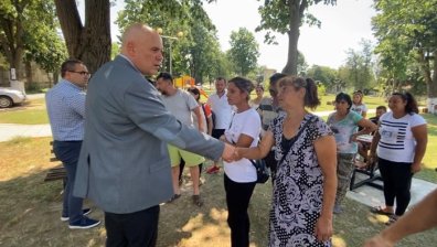 Иван Гешев се срещна с близките на убития велосипедист в Търнава