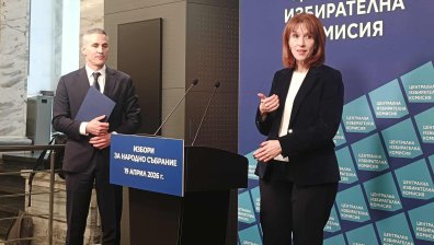 Андрей Гюров и ЦИК обсъдиха подготовката за изборите: Отговорностите са споделени