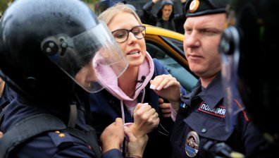 Руските власти задържаха опозиционния лидер Любов Собол