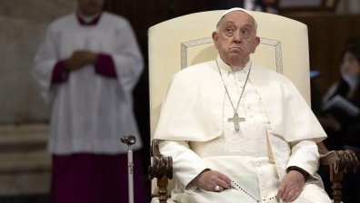 Папа Франциск повишава 21 духовници в сан кардинал