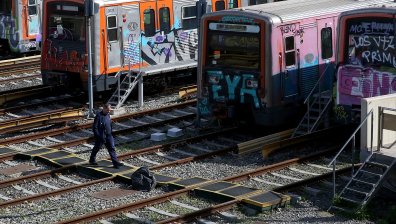 Транспортна стачка спира метрото в Атина и корабите