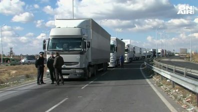 Превозвачи блокираха граничните пунктове