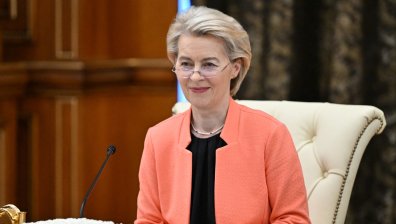 Урсула фон дер Лайен обсъжда с бизнеса отговор срещу митата на Доналд Тръмп