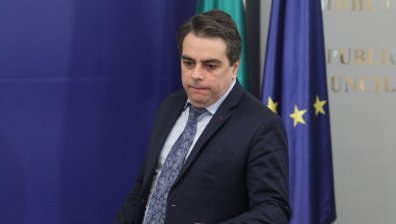 Василев: Инфлацията бележи пик, ще започне да спада