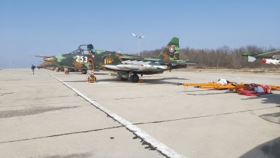 Намериха черната кутия на разбилия се самолет, разпитват опитния пилот