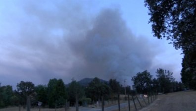 Пожари бушуват в Калифорния: Унищожили са домове