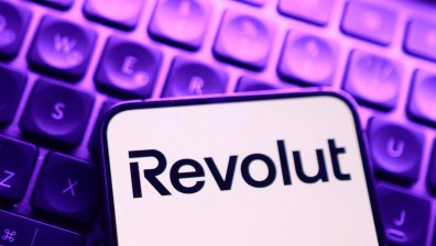Revolut изненада клиентите си в България - край на преводите в лева