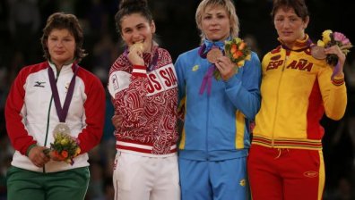 Станка отчаяна, извинява се за сребро