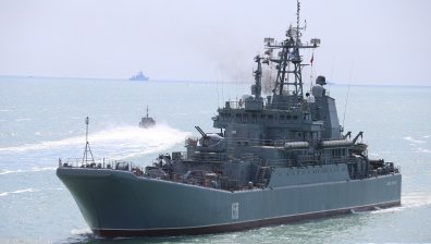 Китайски и руски кораби проведоха общи учения в Тихия океан