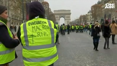 Протестите на "жълтите жилетки" взеха осма жертва
