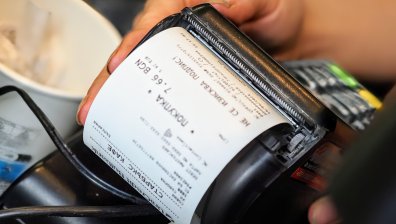 Бизнесът плаща по 250-300 лв. на касов апарат заради еврото