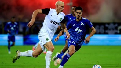 Оперираха звездата на "Лудогорец" Якуб Пьотровски