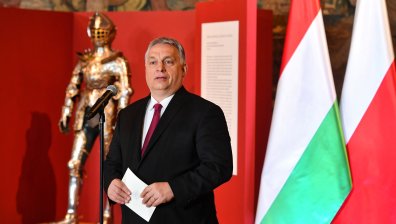 Ще завие ли Орбан "надясно" след напускането на ЕНП?