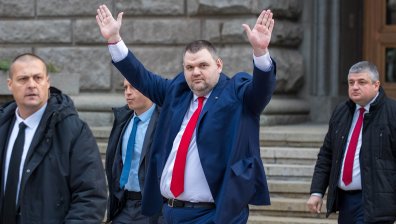 Делян Пеевски: Няма да позволя на Румен Радев да измами българите