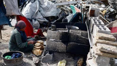 Палестинците в Газа - живот в руини и мизерия след ударите на Израел (СНИМКИ)