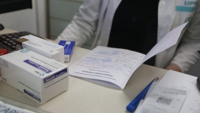 Министър Хинков предлага връщане на хартиените рецепти, но само за определени медици