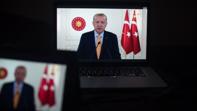 САЩ чакат обяснение от Анкара за изгонването на дипломати
