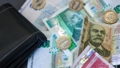 13-годишен открадна 1400 лв. от лекарски кабинет в Русе