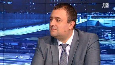 Социалист: При нас свети зелената лампа, която ни дава път към победата