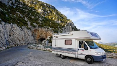 Кемпери до 4250 кг ще могат да се карат с категория "В"?