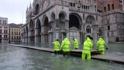 8 души станаха жертва на лошото време в Европа