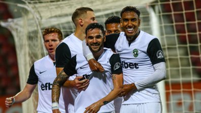 "Лудогорец" отнесе "Локомотив" (София) след обрат в "Надежда"