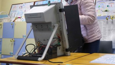Да гласуваш в Кърджали: Местната власт следи изборния процес изкъсо (ВИДЕО)