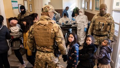 Русия евакуира децата от селата по границата си с Украйна