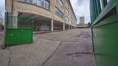 Трети ден вълна от бомбени заплахи, имейли са получили над 30 училища в София