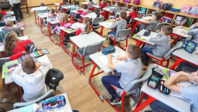 МОН: Учениците да повтарят първи клас при недобро владеене на български език