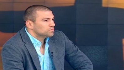 На ринга: Поредна победа за Тервел Пулев