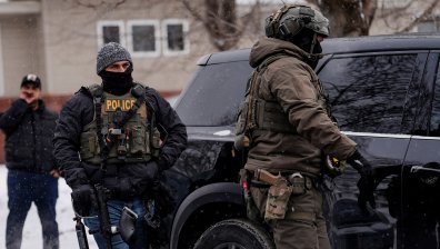 Скандал в САЩ: Задържаха 5-годишно дете при операция срещу баща му