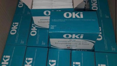 Helpbook: Сайтове продават съмнителни лекарства, храни, алкохол
