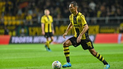 БФС глоби солено Ивелин Попов заради "палячовци"