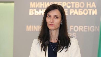 Мария Габриел: Категорично осъждаме атаките на "Хамас", заложниците да се освободят незабавно