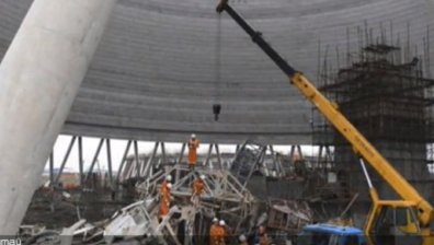 40 души загинаха при срутване на площадка в Китай