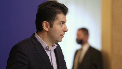 Бащата на Кирил Петков не вярва на данните на социолозите