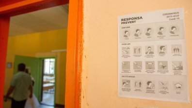 Директор: Разумно е гимназистите в София да са на дистанционно обучение за месец